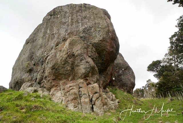 Magic Rocks at Wareire Boulders
