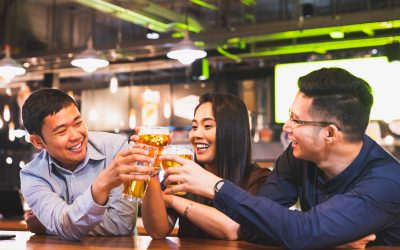How To Make Friends With Locals While Traveling Full Time